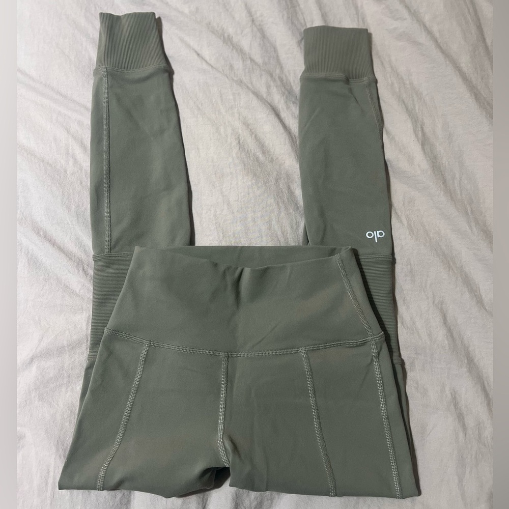 ALO Jogger Leggings